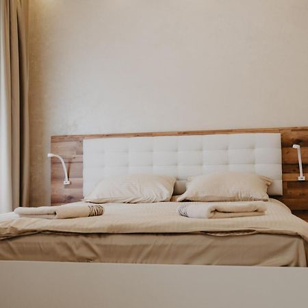 Modrica Prenociste Park B&B 외부 사진