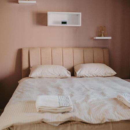 Modrica Prenociste Park B&B 외부 사진