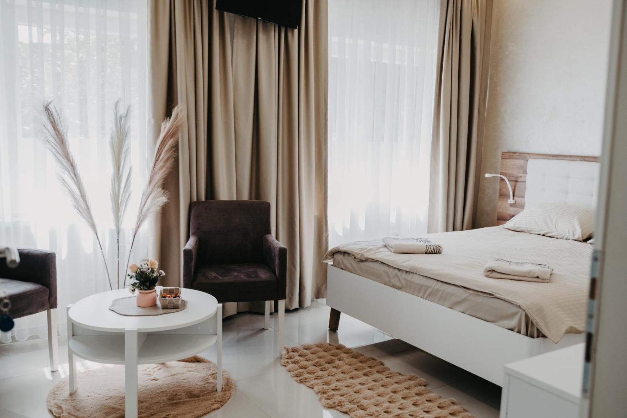Modrica Prenociste Park B&B 외부 사진