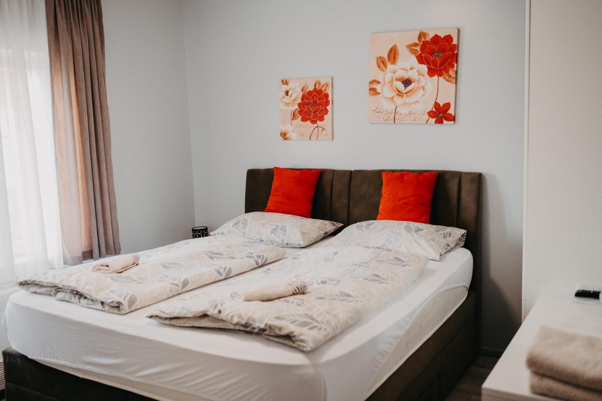 Modrica Prenociste Park B&B 외부 사진