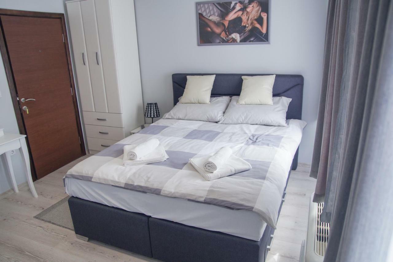 Modrica Prenociste Park B&B 외부 사진