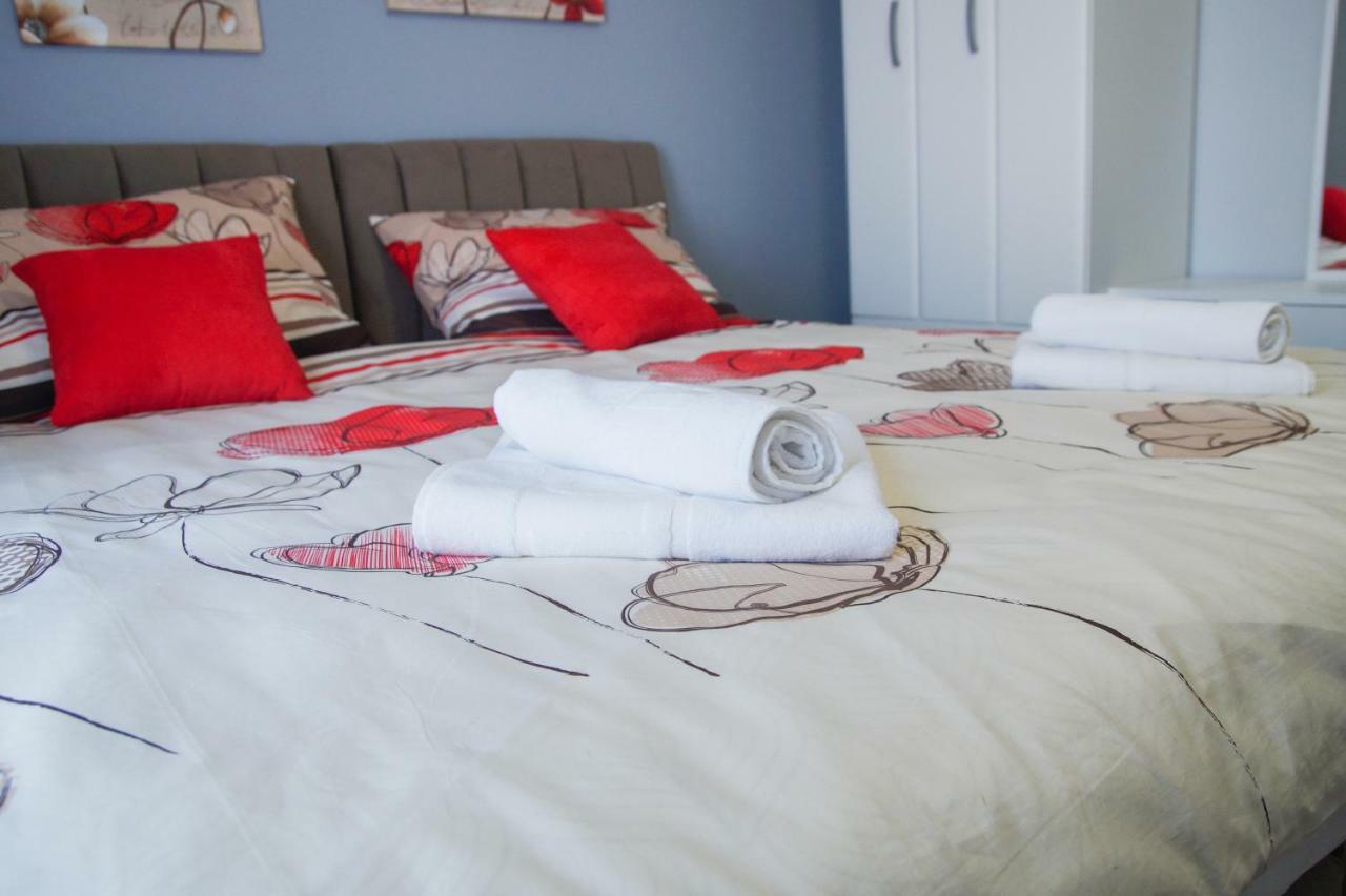 Modrica Prenociste Park B&B 외부 사진